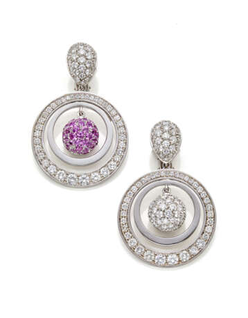 SABBADINI - CHANTECLER CAPRI | Diamond and white gold earrings holding removable pendant loops and three interchangeable diamond, ruby and sapphire beads, diamonds in all ct. 7.40 circa, in all g 37.92 circa, length cm 4.80 circa. Earclips signed and - photo 5