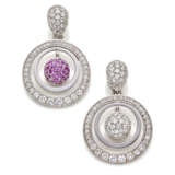 SABBADINI - CHANTECLER CAPRI | Diamond and white gold earrings holding removable pendant loops and three interchangeable diamond, ruby and sapphire beads, diamonds in all ct. 7.40 circa, in all g 37.92 circa, length cm 4.80 circa. Earclips signed and - Foto 5