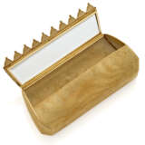 BULGARI | Diamond and yellow gold clutch evening bag with inside mirror, white gold details, gross g 356.59 circa, length cm 18.5, width cm 8.0 circa. Signed Bvlgari, marked 93 AL and inventory number. - Foto 4