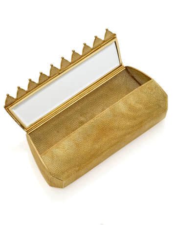 BULGARI | Diamond and yellow gold clutch evening bag with inside mirror, white gold details, gross g 356.59 circa, length cm 18.5, width cm 8.0 circa. Signed Bvlgari, marked 93 AL and inventory number. - photo 4