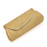 BULGARI | Yellow chiseled gold clutch evening bag accented with a diamond white gold clasp, inside mirror and black satin cover, gross g 414.04 circa, length cm 19.5, width cm 8.0 circa. Signed Bvlgari, French goldsmith and export marks, inventory nu - Foto 3