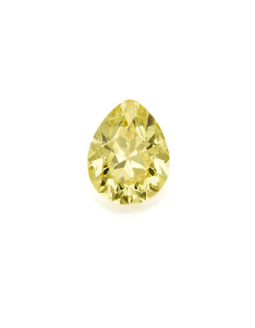 Pear shaped ct. 3.75 fancy vivid yellow diamond white gold ring accented with old mine diamonds, g 6.77 circa size 12/52. | | Appended diamond report GIA n. 2231235000 29/03/2024, New York - фото 3