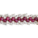 BULGARI | Ruby, diamond, yellow gold and platinum bracelet, rubies in all ct. 45.00 circa, diamonds in all ct. 33.30 circa, g 69.22 circa, length cm 18.0 circa. Signed Bvlgari. In Bvlgari pouch | | Appended gemmological report SSEF n. 137096 21/03/2 - photo 1
