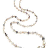 Natural pearl necklace with old mine diamond, mm 14.35 circa pearl and bi-coloured gold clasp, diamonds in all ct. 4.20 circa, g 54.41 circa, length cm 86.5 circa. (slight defects) | | Appended jewel report CISGEM n. 27597 24/04/2024, Milano - photo 1