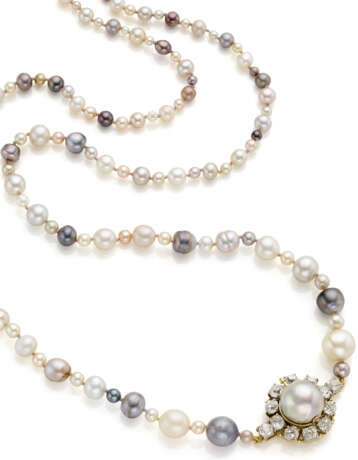 Natural pearl necklace with old mine diamond, mm 14.35 circa pearl and bi-coloured gold clasp, diamonds in all ct. 4.20 circa, g 54.41 circa, length cm 86.5 circa. (slight defects) | | Appended jewel report CISGEM n. 27597 24/04/2024, Milano - photo 3