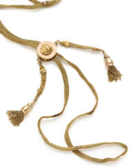 Yellow 9K gold slider accented with stars and tassels, g 38.52 circa, length cm 112 circa. (slight defects)