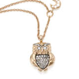CRIVELLI | Pink gold chain holding a cm 1.80 circa owl shaped pendant accented with diamonds, g 6.85 circa, length cm 41 circa. Marked 3130 AL. - фото 2