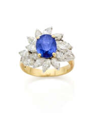 Oval ct. 3.30 circa sapphire and navette diamond bi-coloured gold ring, diamonds in all ct. 2.10 circa, g 10.58 circa size 17.5/57.5.