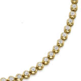 Huit huit diamond and bi-coloured gold necklace, diamonds in all ct. 0.90 circa, g 39.68 circa, length cm 38.5 circa. - photo 3