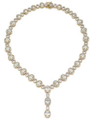 Aquamarine, diamond and bi-coloured gold necklace with pendant, diamonds in all ct. 6.50 circa, aquamarines in all ct. 14.00 circa, g 43.89 circa, length cm 40.50 circa.
