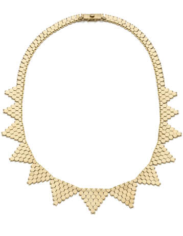 Yellow gold hexagonal flat link modular necklace, g 49.21 circa, length cm 46.0 circa. Marked 74 VR. - photo 1
