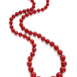 Red coral graduated bead necklace without clasp, mm 6.13 to mm 14.93 circa coral beads, g 65.47 circa, length cm 57.59 circa. | This lot is appended with an expertise and may be subject to Import/Export restrictions due to CITES regulations in some e - photo 1