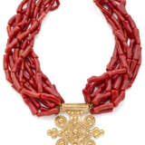 Red coral multi-strand necklace with a north african style yellow gold centerpiece and clasp, g 283.81 circa, length cm 49.50 circa. | This lot is appended with an expertise and may be subject to Import/Export restrictions due to CITES regulations in - photo 2