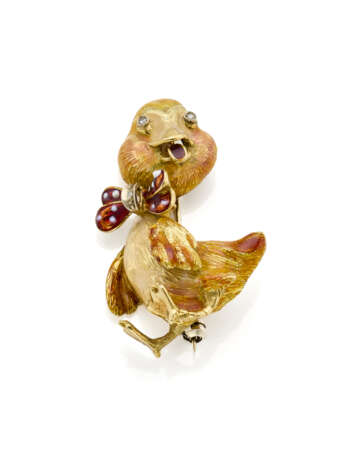 Enamel, diamond and bi-coloured chiseled gold duck shaped brooch, g 13.47 circa, length cm 4.2 circa. Marked 689 AL. - photo 1