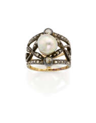 Irregular pearl, rose cut diamond, gold and silver intertwined ring, mm 9.40 x 10.20 circa pearl, g 7.12 circa size 17/57. (defects and losses)
