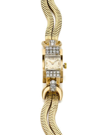 ALTISSIMO | Diamond, yellow gold and platinum lady's wristwatch with two strand bracelet, diamonds in all ct. 1.00 circa, g 62.39 circa, length cm 17.20 circa. French import marks. - Foto 2