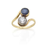 Old mine ct. 1.00 circa diamond and round ct. 1.20 circa sapphire yellow gold and silver contrarié ring, g 4.05 circa size 17/57. | | Appended short report CISGEM n. 26451 24/11/2023, Milano - photo 1