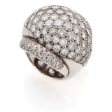 Pavé diamond and white gold ring, diamonds in all ct. 6.90 circa, g 34.36 circa size 14/54. French import mark. - фото 3