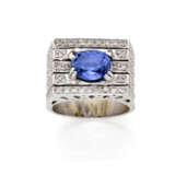 Oval ct. 2.50 circa sapphire and huit huit diamond white gold band ring, diamonds in all ct. 0.60 circa, g 14.49 circa size 14/54. - Foto 2