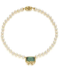 FARAONE (monture) | White pearl necklace with octagonal ct. 15.10 circa tourmaline and yellow gold centerpiece, diamond details in all ct. 0.70 circa, g 47.81 circa, length cm 42 circa. Signed and marked Montatura Faraone, 750, 20 MI.
