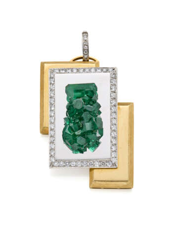 ROMOLO GRASSI | Diamond and rough emerald bi-coloured gold pendant, diamonds in all ct. 2.20 circa, g 34.52 circa, length cm 5.7, width cm 3.2 circa. Signed and marked Romolo Grassi, 662 MI. - Foto 4