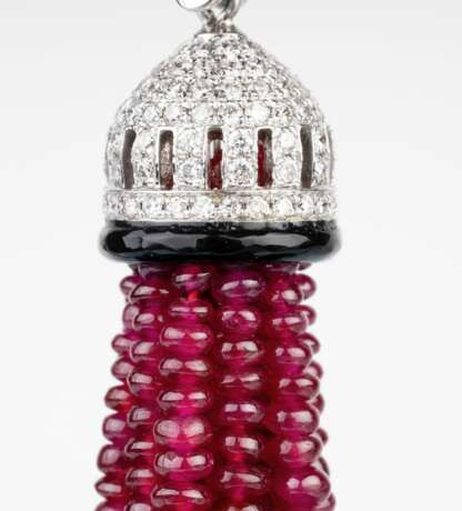 A Ruby Diamond Tassel Pendant on long Necklace in Art-déco Style. - фото 2