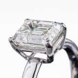 A Highcarat Solitaire Diamond Ring in Emerald cut. - photo 2
