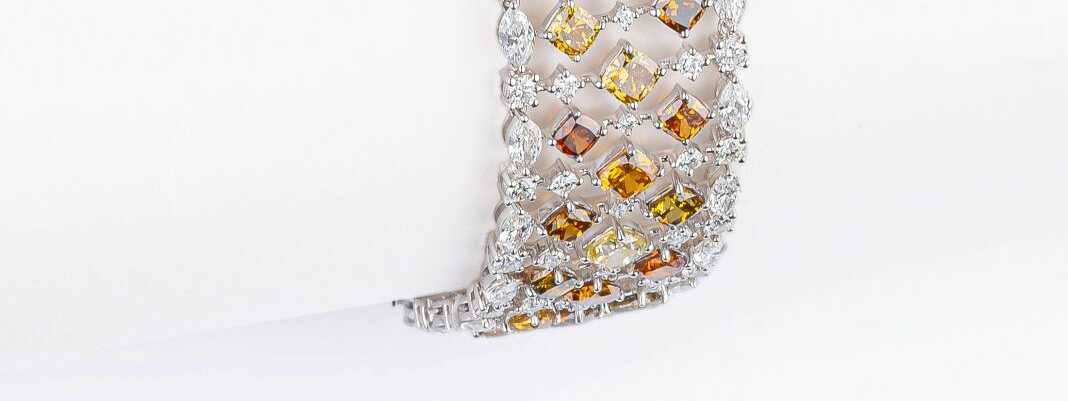 An excellent Fancy Diamond Bracelet with Diamond Setting.