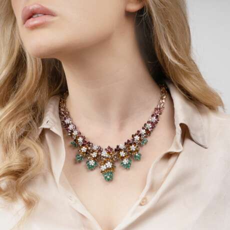 A highcarat, colourful Precious Stones Necklace 'Fiori Umbri'. - photo 3