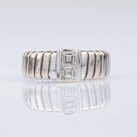 Bulgari. A Flexi Ring With Diamonds. - photo 1