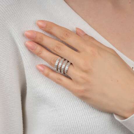 A Diamond Ring ' Serpentine'. - фото 3