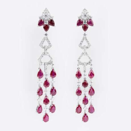 A Pair of Ruby Diamond Earchandeliers. - photo 1