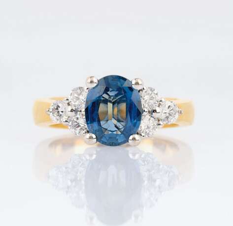 A Sapphire Diamond Ring. - фото 1