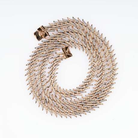 A Bicolour Gold Necklace 'Fishbones' with Diamonds. - photo 2