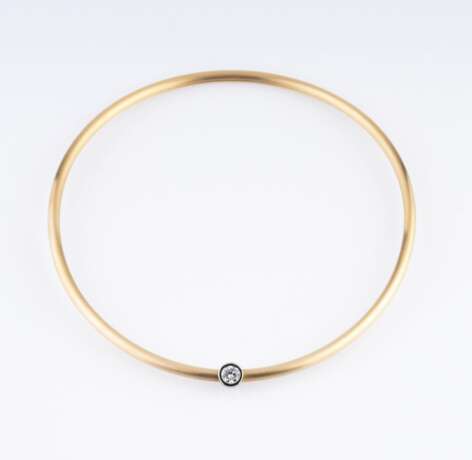A Bangle Necklace with River Solitaire Diamond. - photo 1