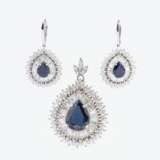 A Sapphire Diamond Jewellery Set: A Pair of Earpendants and a Pendant. - photo 1