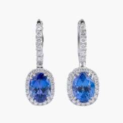 A Pair of classical Tanzanite Diamond Earrings.