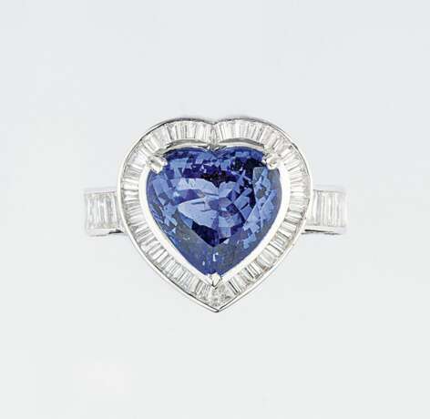 A fine Heart Tanzanite Diamond Ring. - photo 1