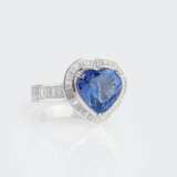 A fine Heart Tanzanite Diamond Ring. - фото 2