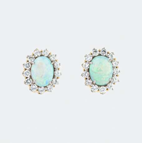 A Pair of Opal Diamond Earclips. - photo 1