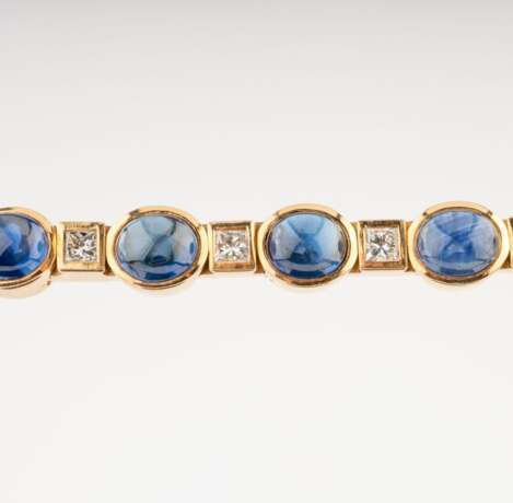 A Vintage Sapphire Diamond Bracelet. - фото 2