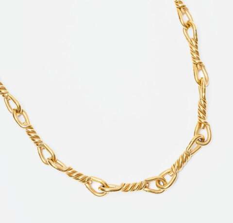 Christian Dior. A long Necklace. - photo 1