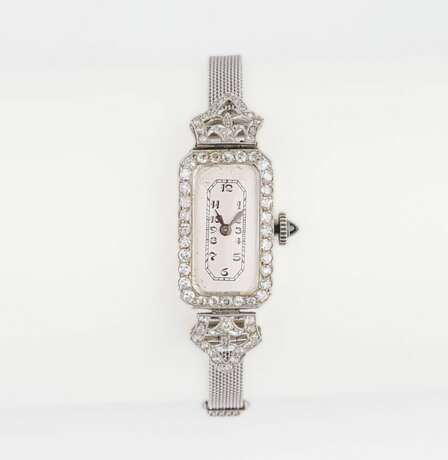 An Art-Déco Lady's Wristwatch with Diamonds. - photo 1