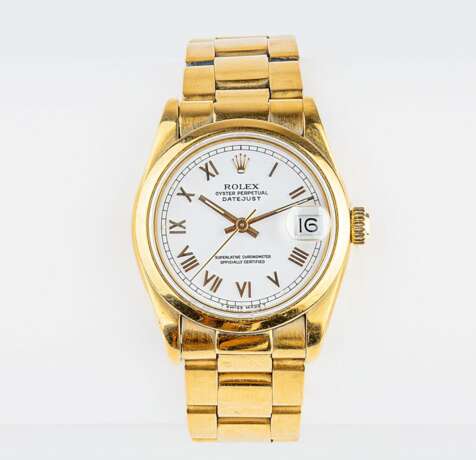 Rolex. A Lady's Wristwatch 'Datejust Medium'. - фото 1