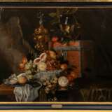 Pieter de Ring (Leiden um 1615 - Leiden 1660), Umkreis. Prunkstillleben mit Wanli-Schale und Akeleipokal. - Foto 2