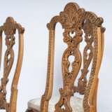 A Set of 4 Rococo Chairs with rare Scale Carving. - photo 2