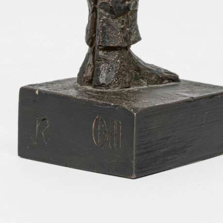 Rolf Kuhrt (Bergzow 1936). A Stele 'Man with Hat '. - photo 2