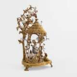 An extraordinary Louis XV Ormolu Centrepiece with Allegory of the Summer and Clock Topping. - photo 2
