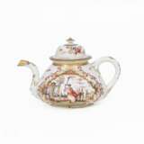 A rare, early Teapot with Hoeroldt Chinoiseries. - фото 1