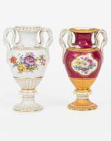 Ernst August Leuteritz (Meissen 1818 - ebd. 1893). Two Small Snake Handle Vases.